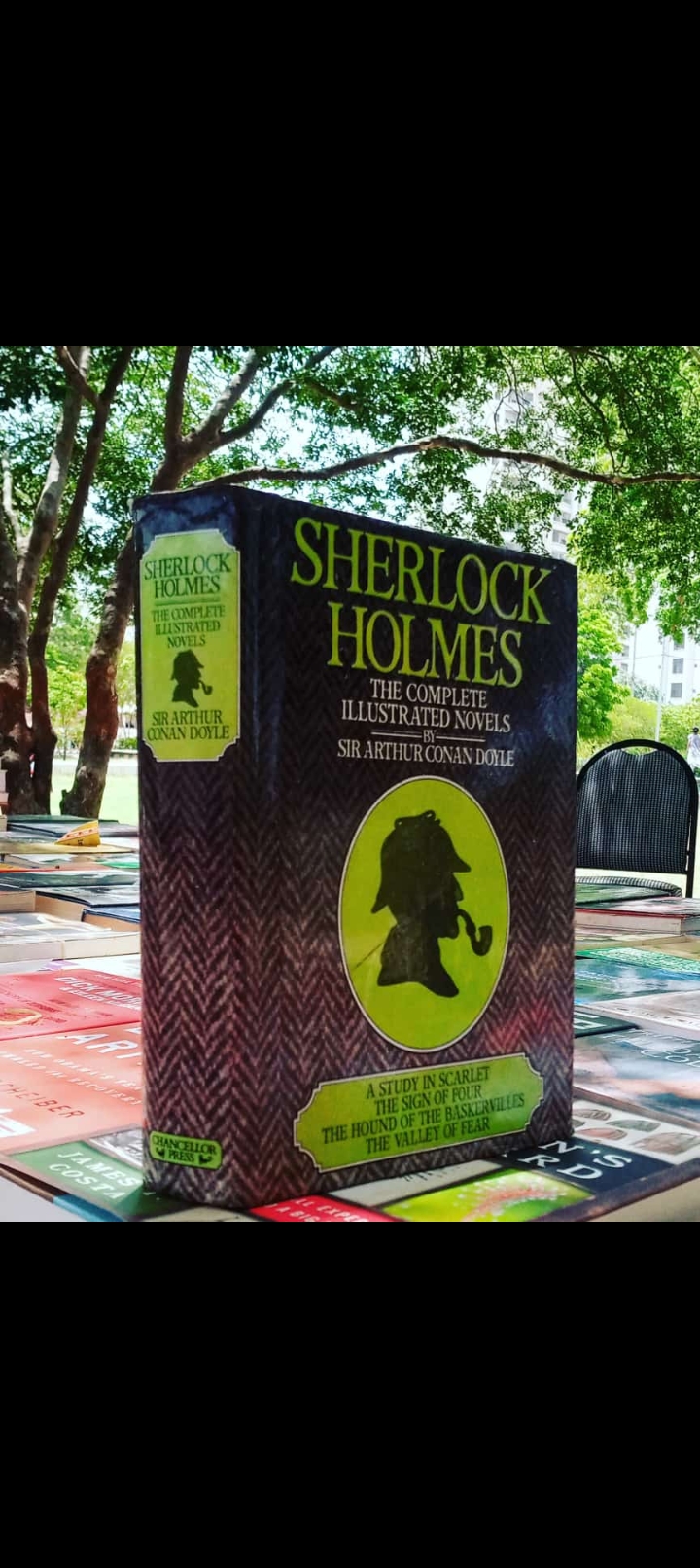 sherlock holmes the complete illustrated novels by arthur conan doyle. original hardcover