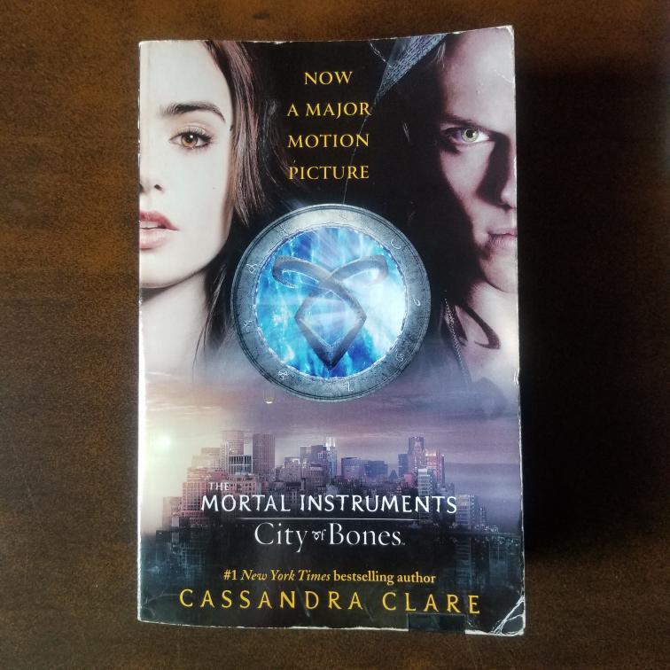 the mortal instruments: the city of bones